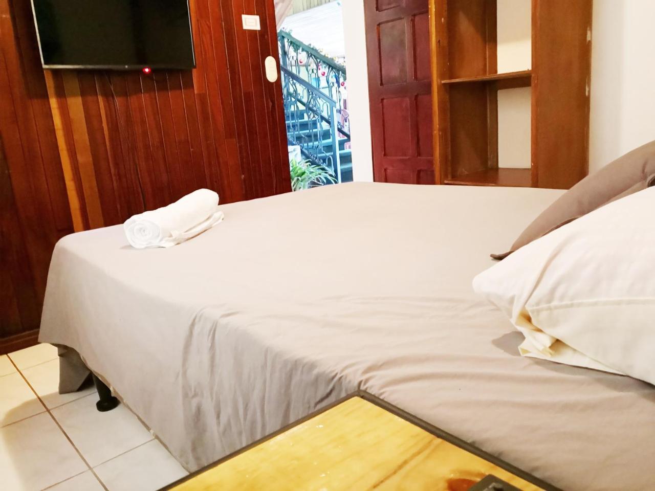 Vida Tropical Bed and Breakfast Αλαχουέλα Εξωτερικό φωτογραφία