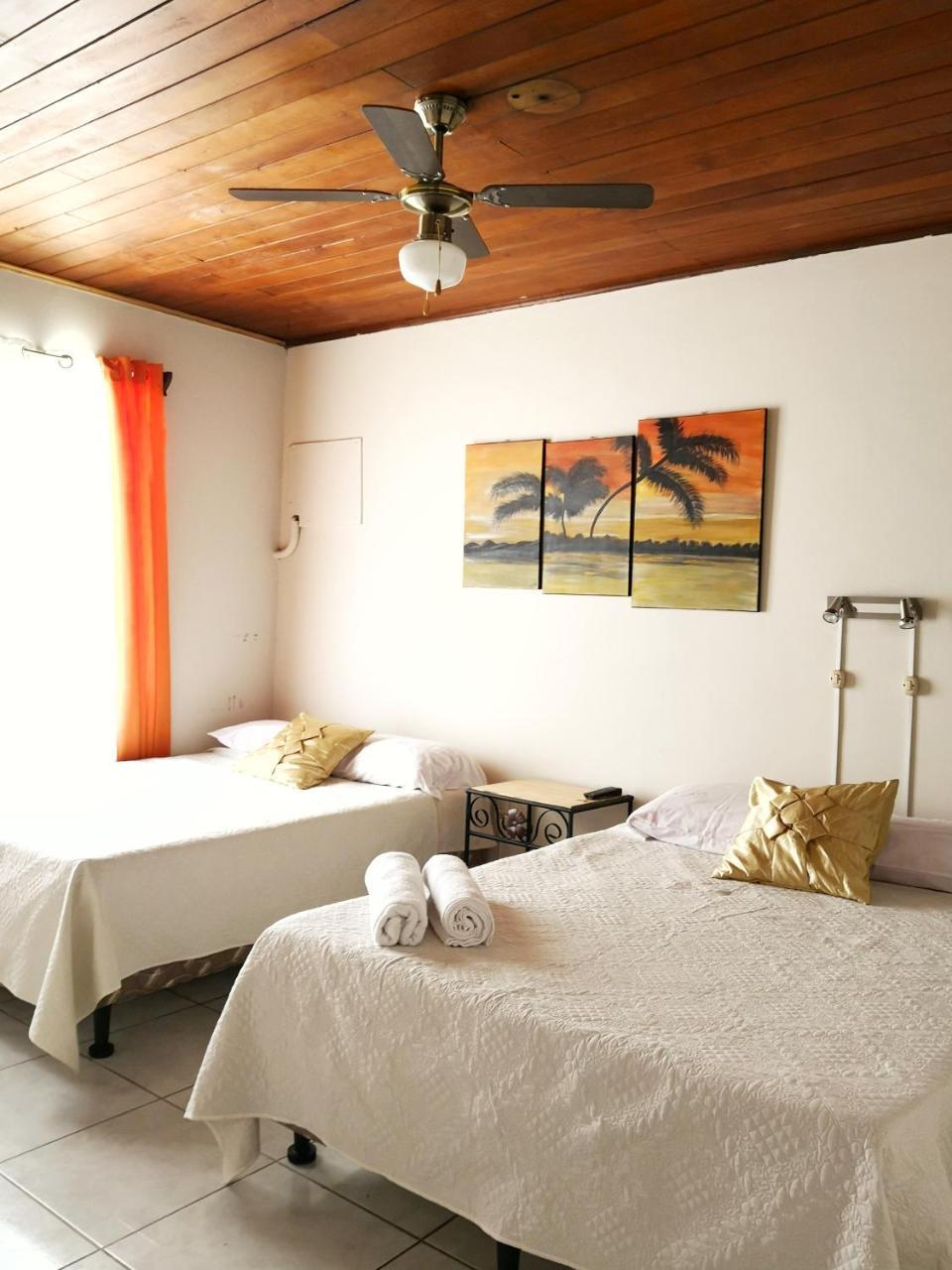 Vida Tropical Bed and Breakfast Αλαχουέλα Εξωτερικό φωτογραφία