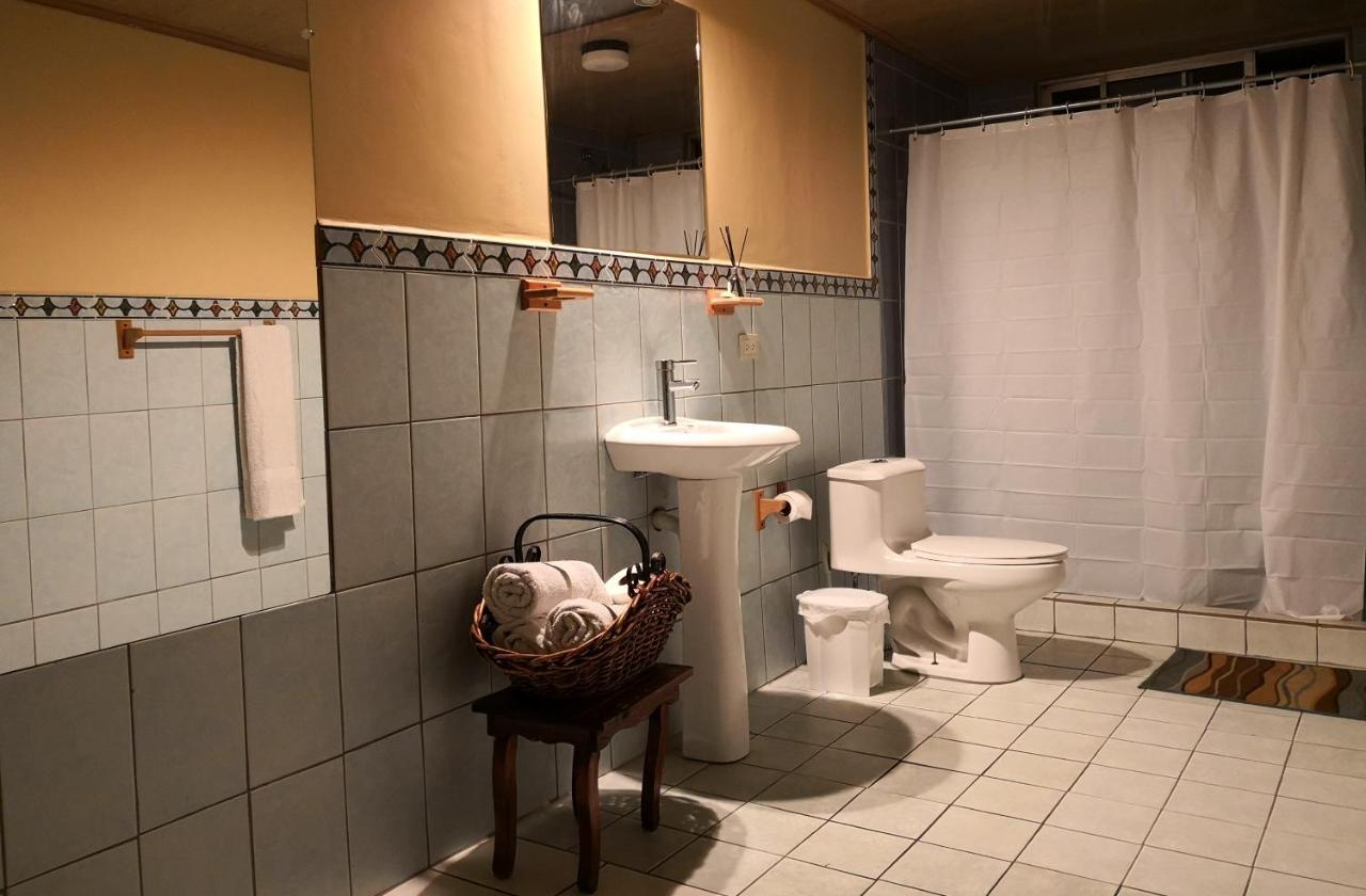Vida Tropical Bed and Breakfast Αλαχουέλα Εξωτερικό φωτογραφία